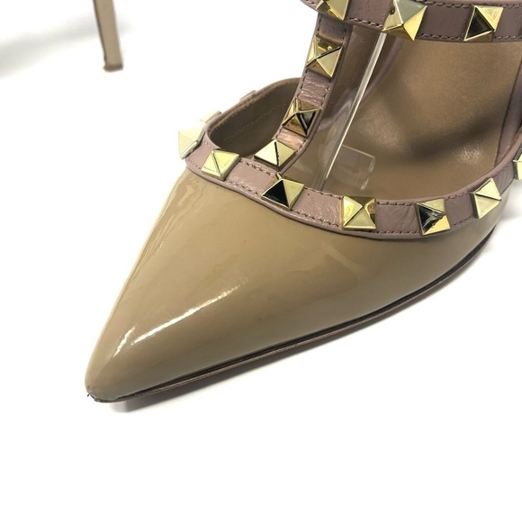 Valentino Garavani Rockstud Pumps – Beige Patent Leather, Size 39 (US 9) - Picture 4 of 16
